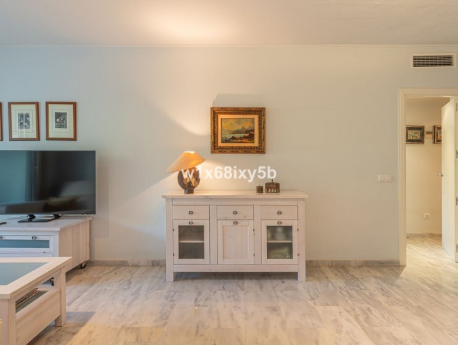 Apartment for sale in Nueva Andalucía, Marbella