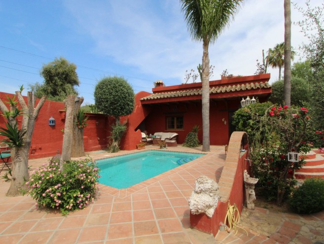Villa for sale in Elviria, Marbella