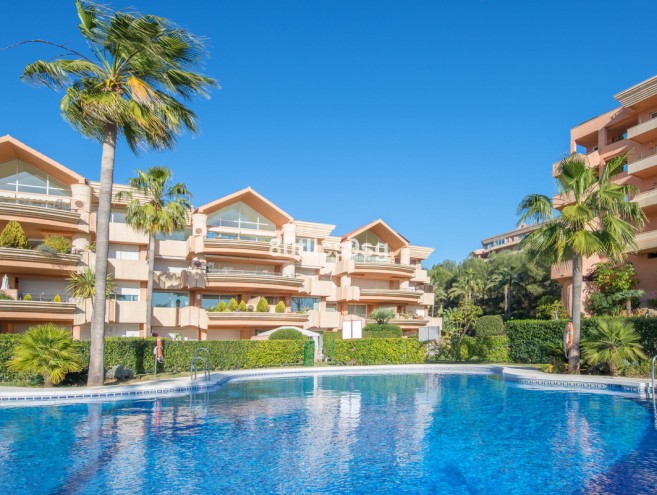 Appartement for sale in Nueva Andalucía, Marbella