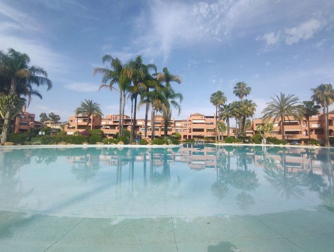 Apartamento for sale in Guadalmina Baja, Marbella