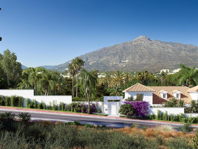 Villa for sale in Nueva Andalucía, Marbella