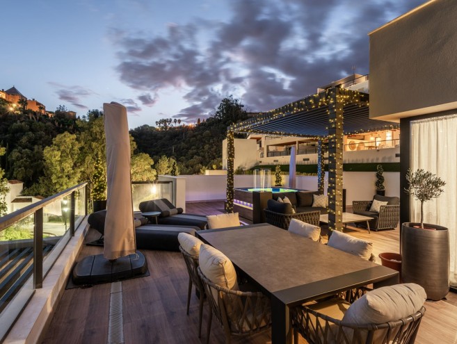Apartamento for sale in Nueva Andalucía, Marbella