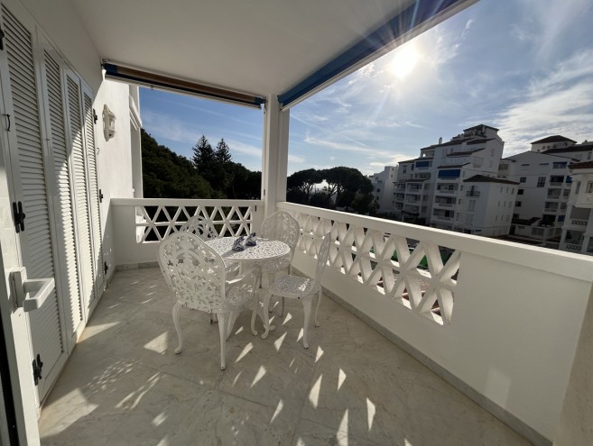 Apartment for sale in Puerto Banús, Marbella