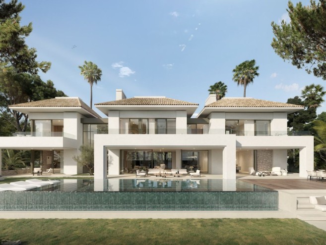 Villa for sale in Elviria, Marbella