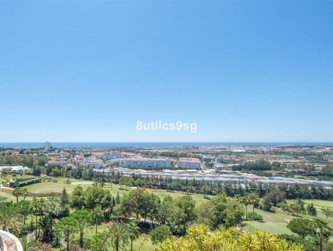 Appartement for sale in Nueva Andalucía, Marbella