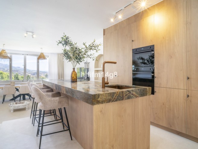 Unifamiliar for sale in Nueva Andalucía, Marbella