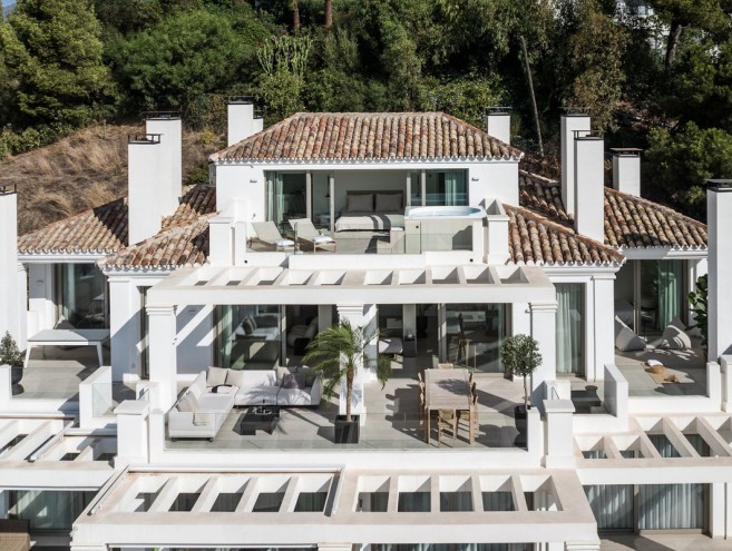 Apartment for sale in Nueva Andalucía, Marbella