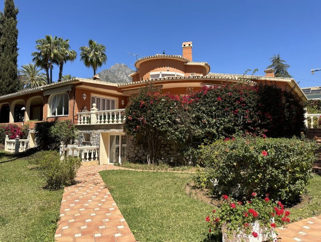 Villa for sale in Costa del Sol, Marbella