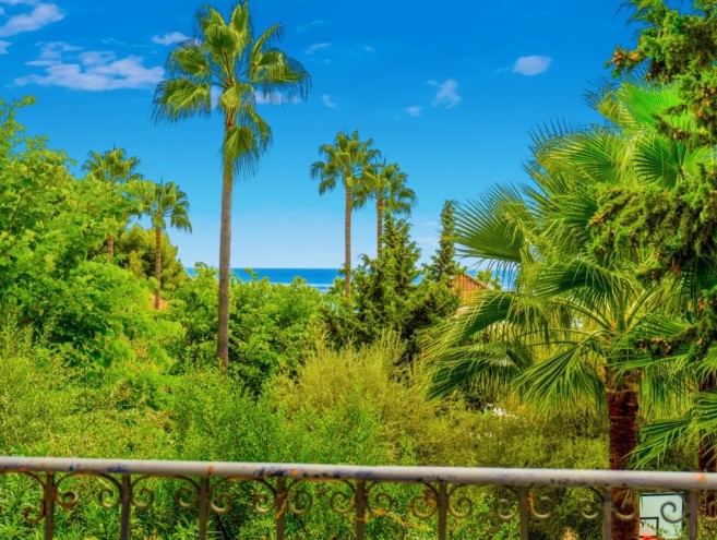 Villa for sale in The Golden Mile, Marbella
