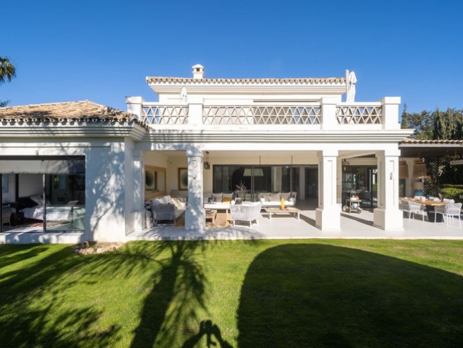 Villa for sale in Guadalmina Baja, Marbella