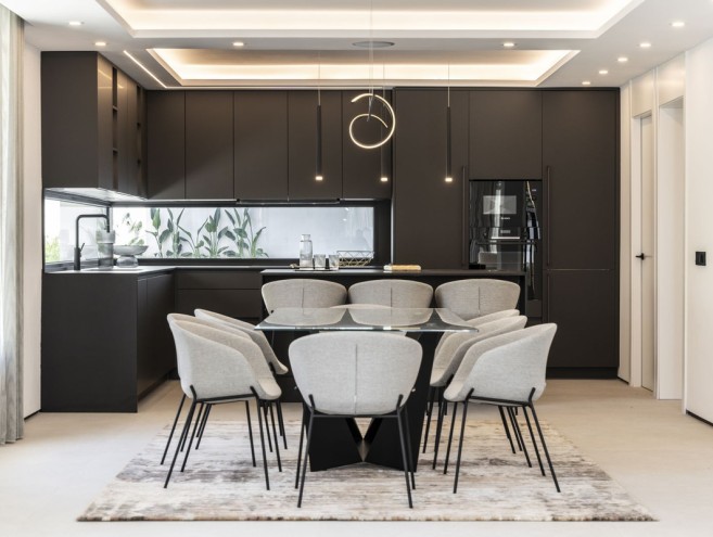 Villa for sale in Nueva Andalucía, Marbella