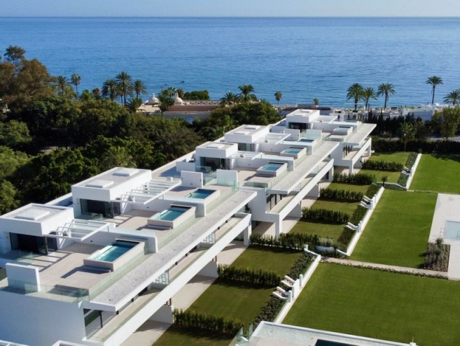 Villa for sale in The Golden Mile, Marbella
