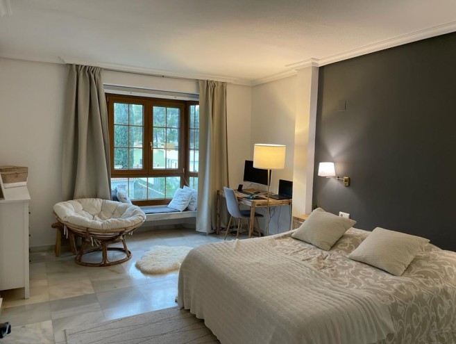Villa for sale in Nueva Andalucía, Marbella