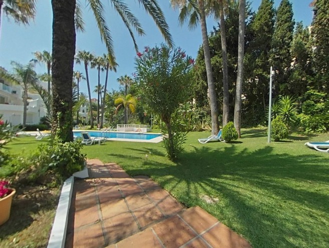 Apartment for sale in Puerto Banús, Marbella