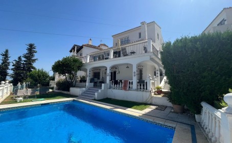 Villa for sale in , Costa del Sol