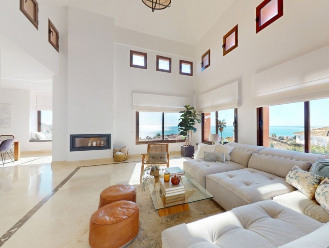 Villa for sale in La Capellania, Marbella