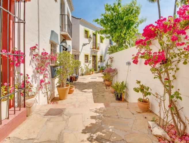 Maison Jumelée for sale in Nueva Andalucía, Marbella
