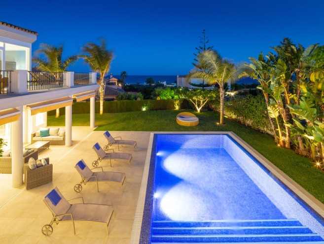 Villa for sale in Elviria, Marbella