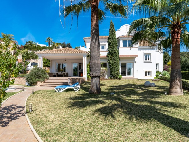 Villa for sale in Elviria, Marbella