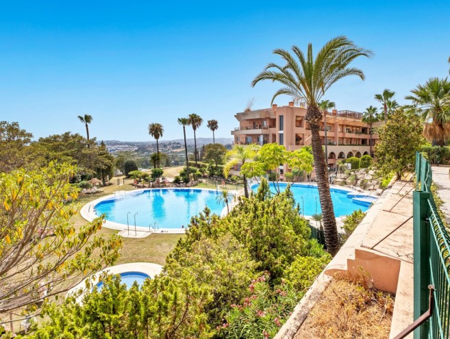 Apartamento for sale in Nueva Andalucía, Marbella