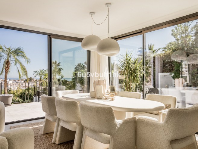 Villa for sale in Nueva Andalucía, Marbella