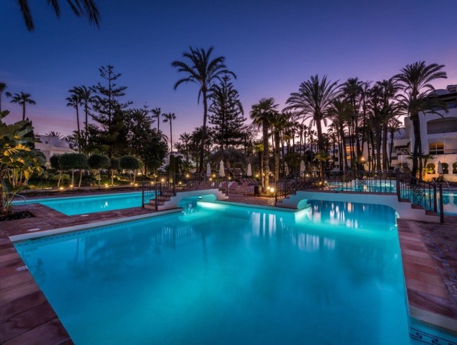 Apartment for sale in Puerto Banús, Marbella