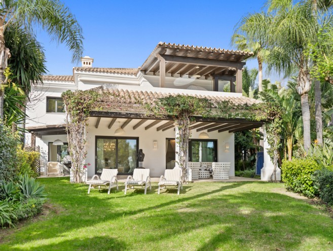 Villa for sale in The Golden Mile, Marbella