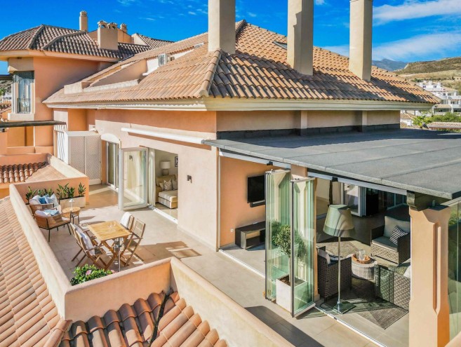 Apartment for sale in Nueva Andalucía, Marbella