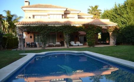 Villa à vendre à , Nueva Andalucía