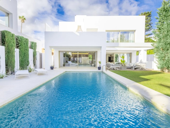 Villa for sale in Costa del Sol, Marbella