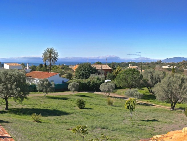 Villa for sale in Elviria, Marbella