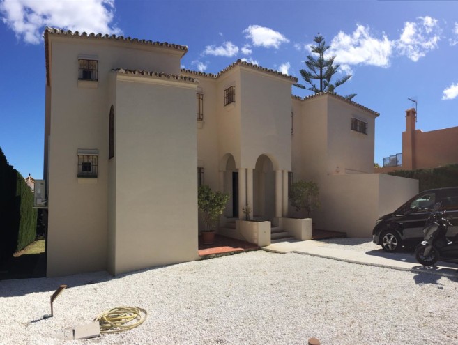 Villa for sale in Puerto Banús, Marbella